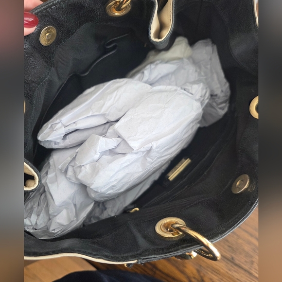 Badgley Mischka Black and Cream leather Shoulder tote Bag with Gold Accents - Picture 3 of 5